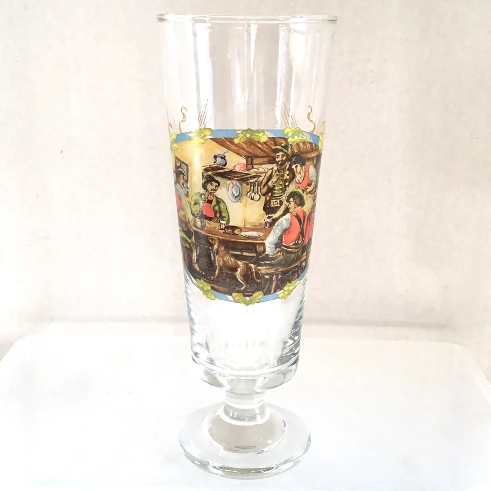 German Pilsner Beer Glass 24oz. MCM Festive Old World Pub Scene Made in Germany